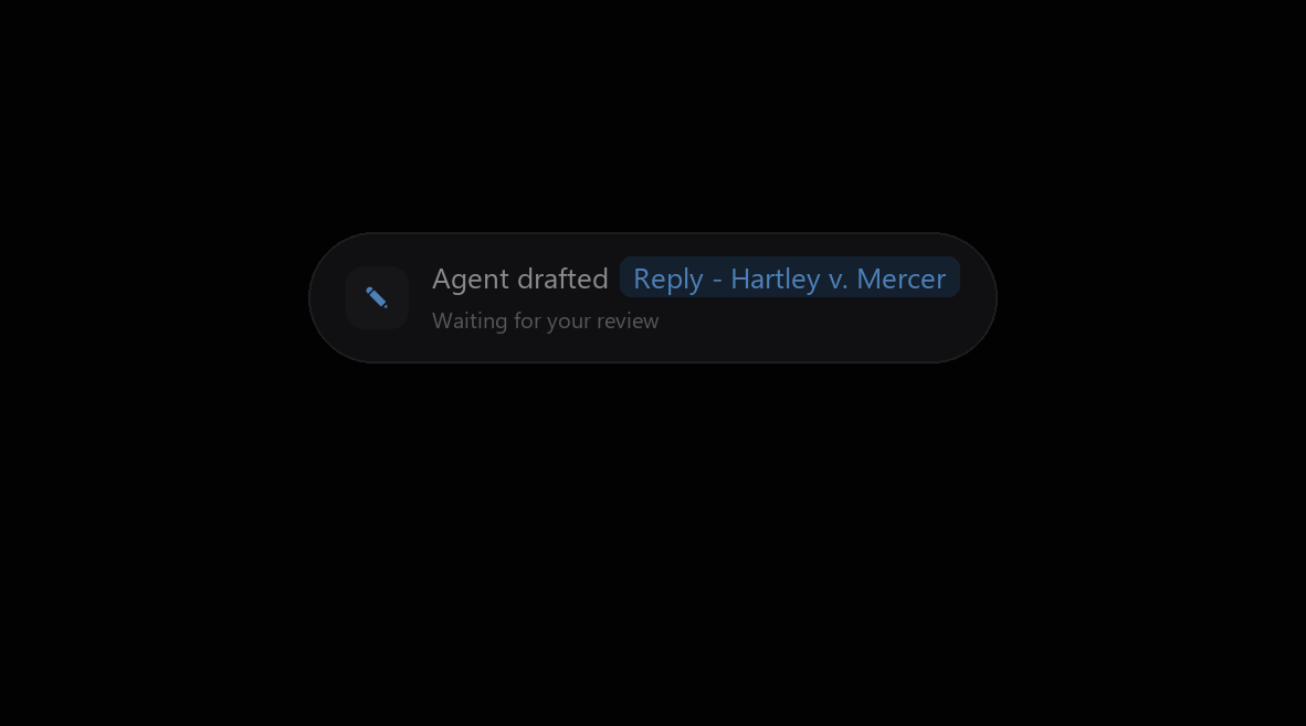 Referent presenting an AI-drafted reply for lawyer review